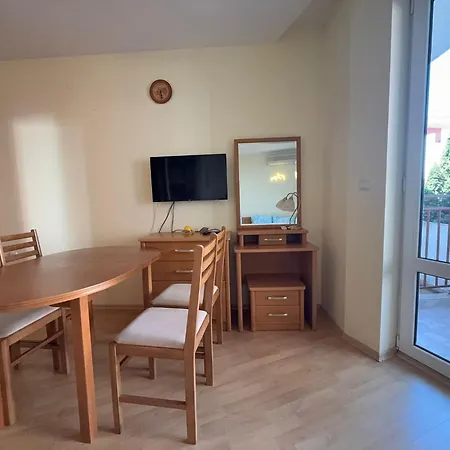 Blue Escape Apartment *